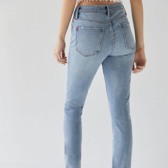 BDG Twig High-Rise Light Wash Skinny Jeans - Picture 5 of 5